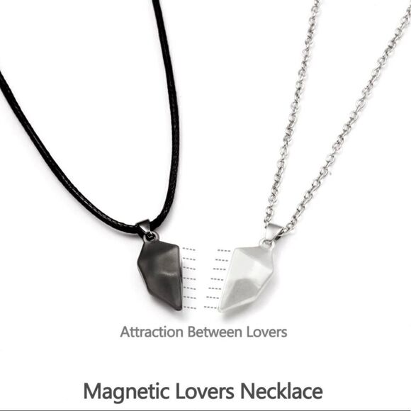 ⭐️Black And Silver Magnetic Heart ❤️ Necklace - Picture 3 of 7